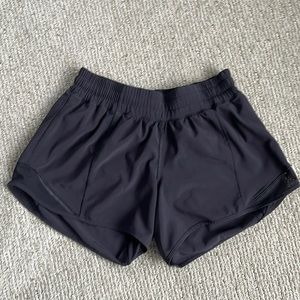 Lululemon running short